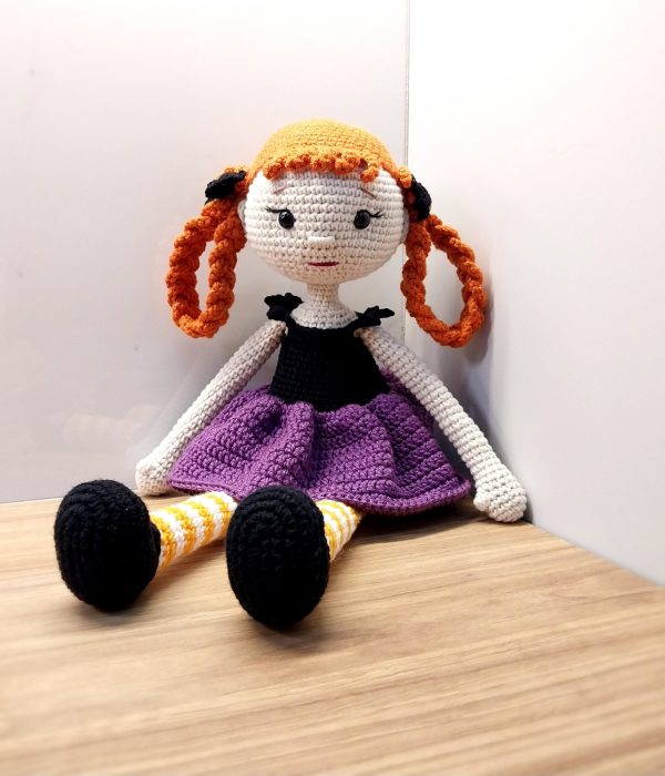 χειροποίητη κούκλα amigurumi
