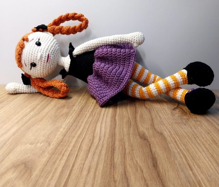 χειροποίητη κούκλα amigurumi
